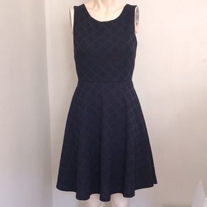 Le Lis navy textured sleeveless dress M